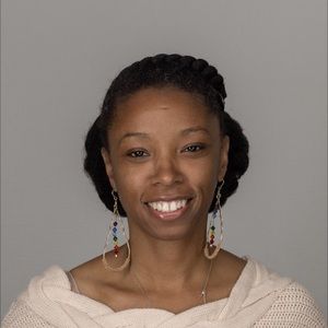 Meet your Posher, Tia